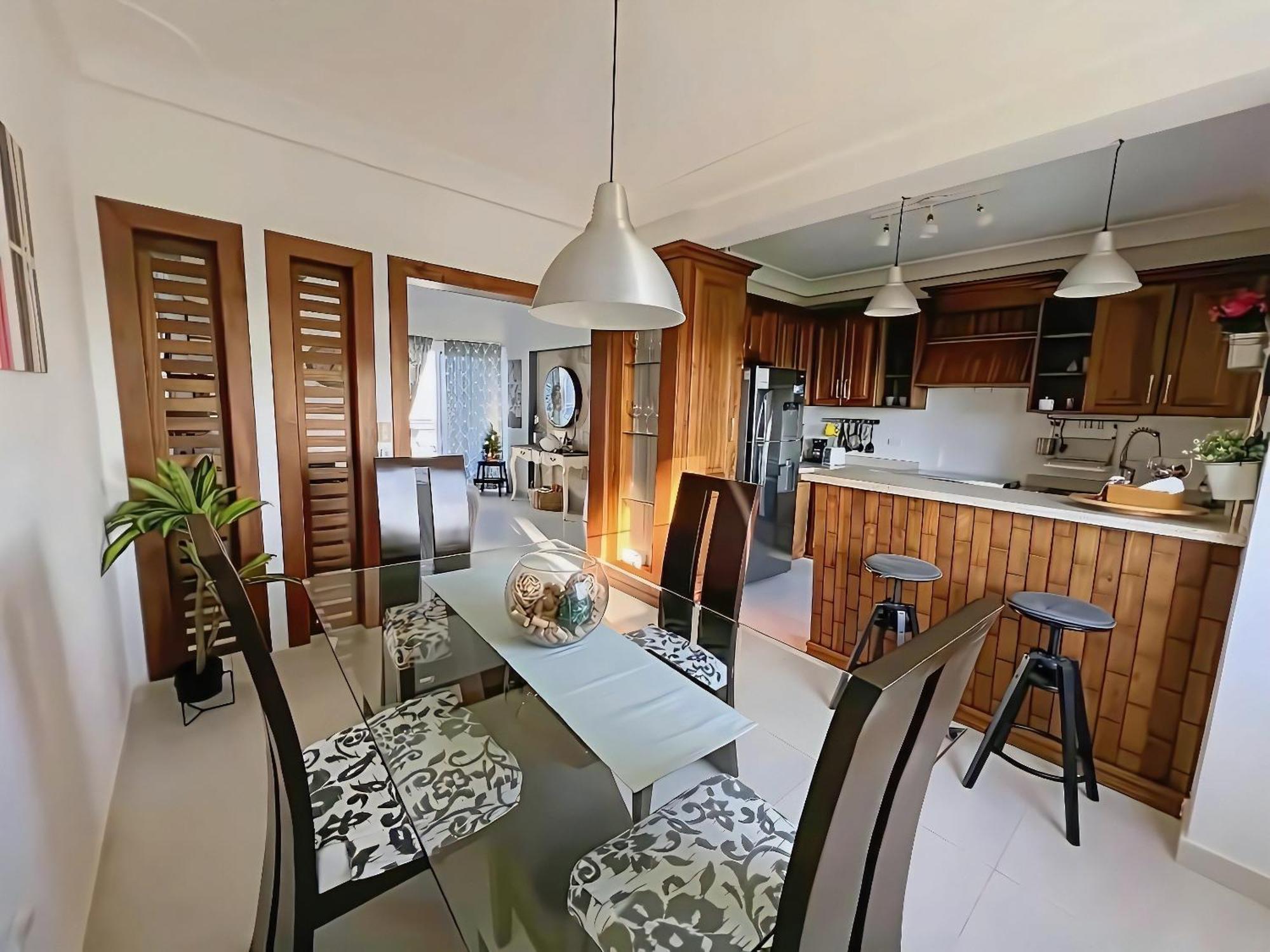 Apartment Duplex,near The Airport *