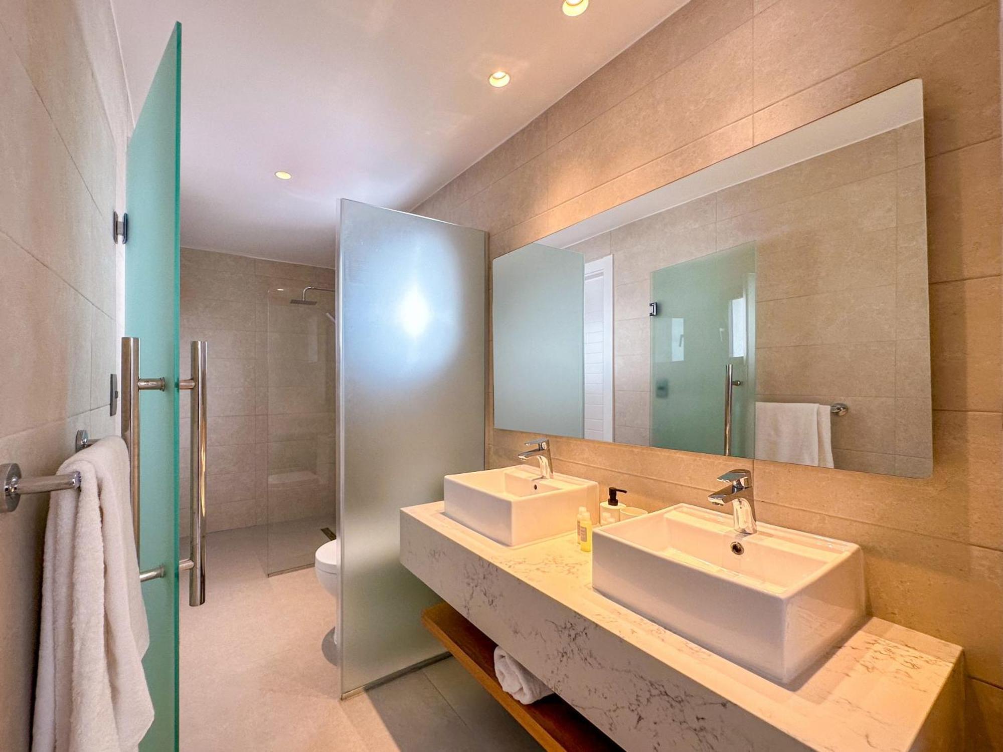 Spectacular Penthouse With Ocean Views Apartamento