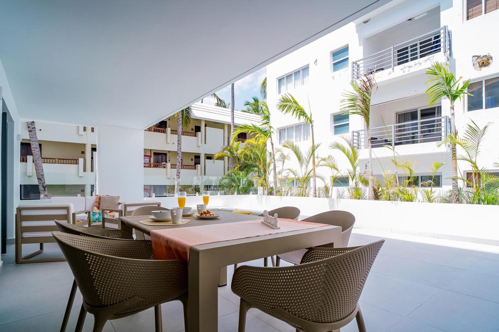 Apartment Homes *