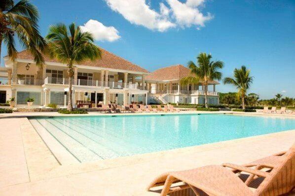 Rubi 27 Luxurious With 6 Bedrooms Pool And Private Beach Pousada *