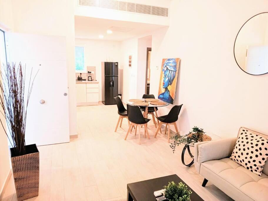 Apartment Chic Art Caribbean Escape At Hard Rock *