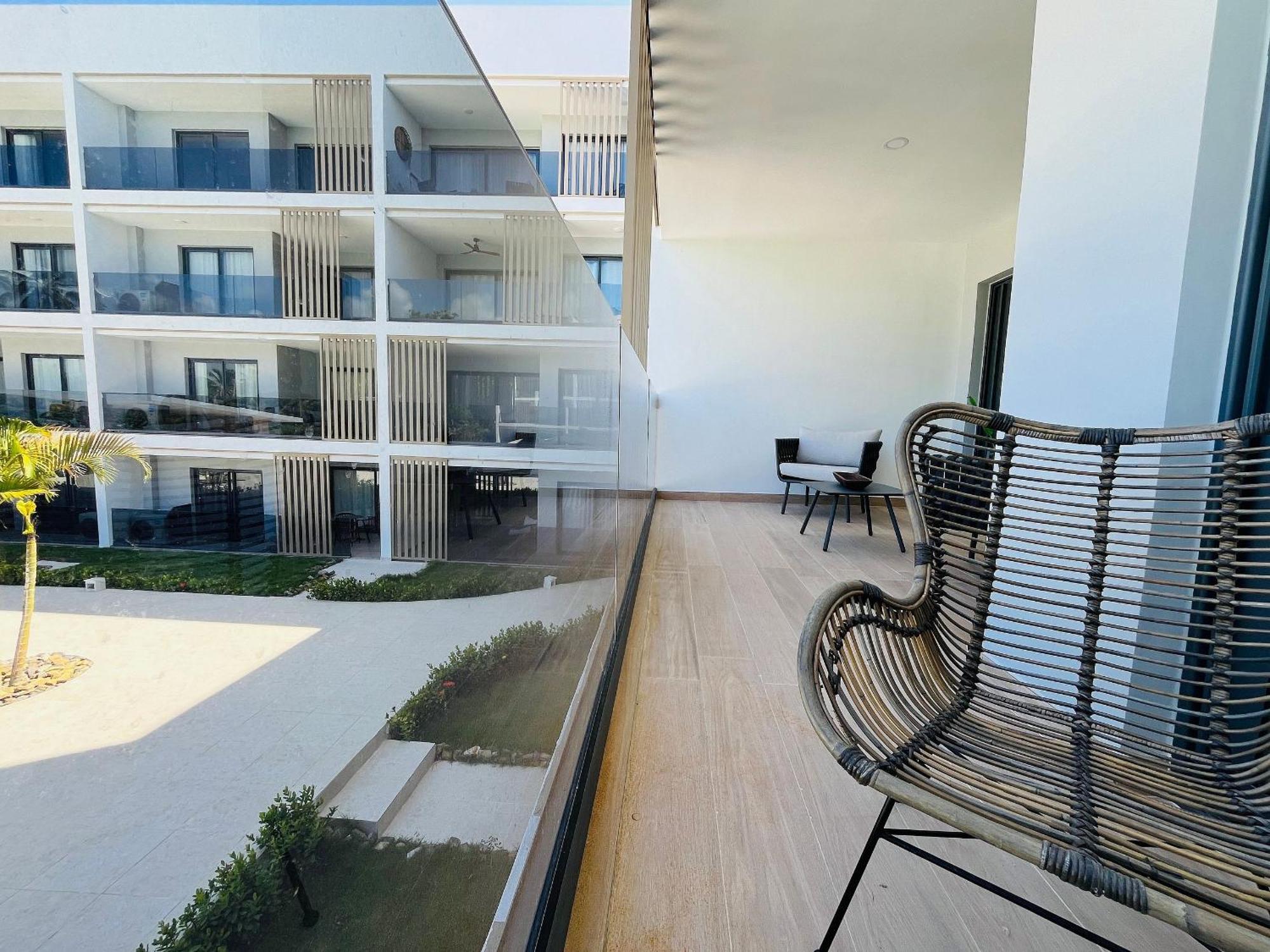 New Pool Views Sausalito Residencial Close To Playa Bavaro Apartment