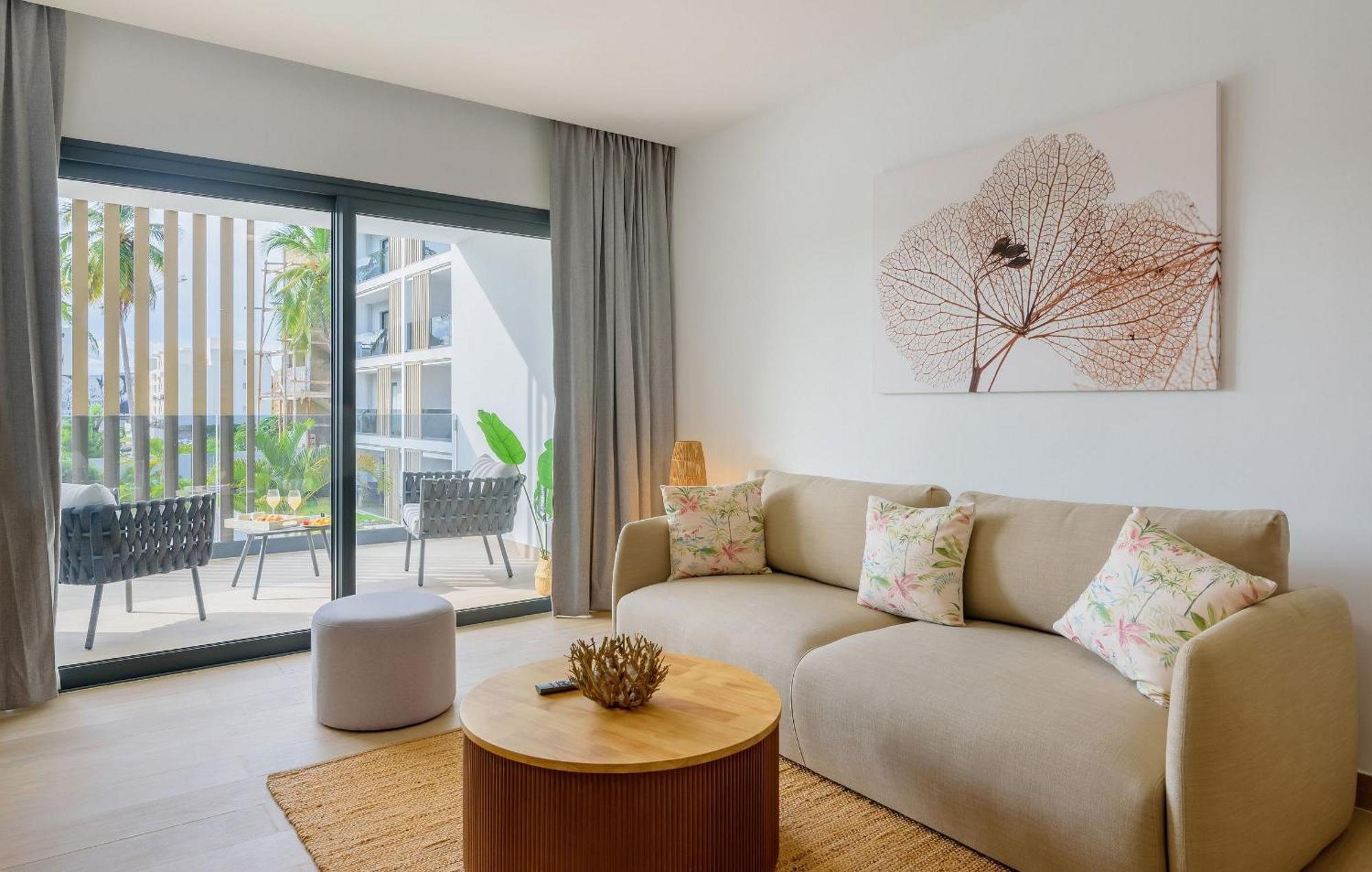 New Pool Views Sausalito Residencial Close To Playa Bavaro Apartment