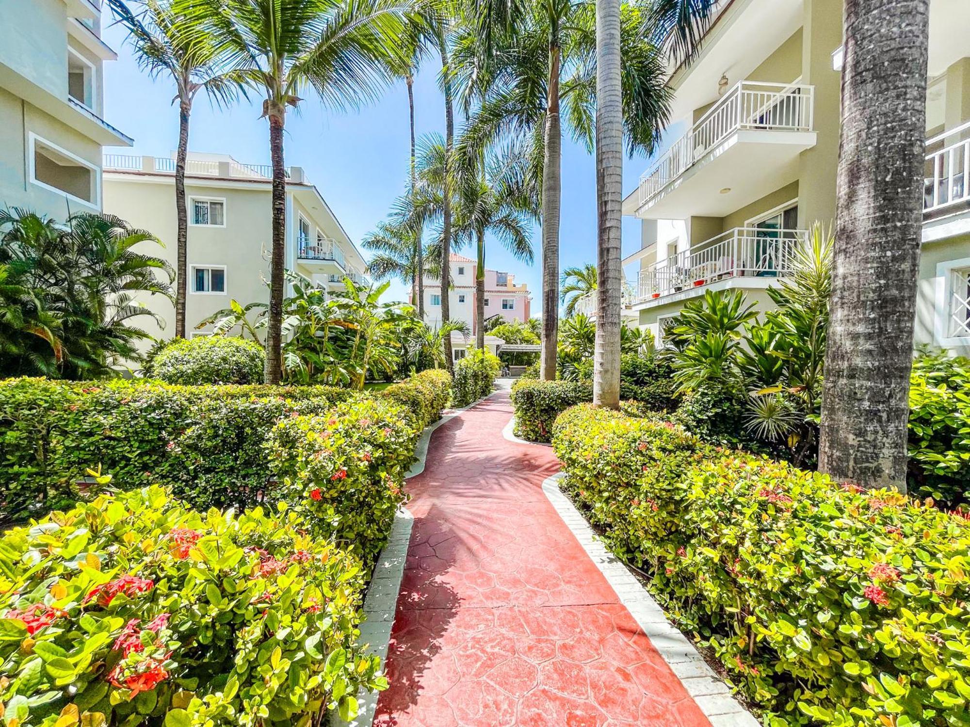 Tropical Adventures Sol Caribes Del Mar Bavaro & Pool Hotel