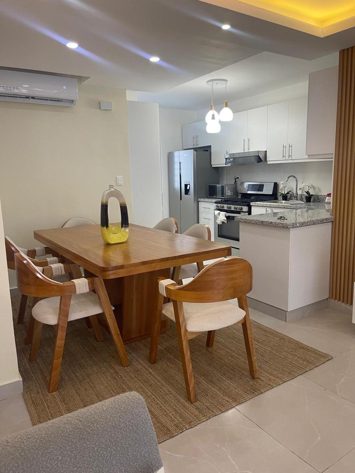 Hermoso Apto Amueblado A 5 Minutos De Downtown Apartment *