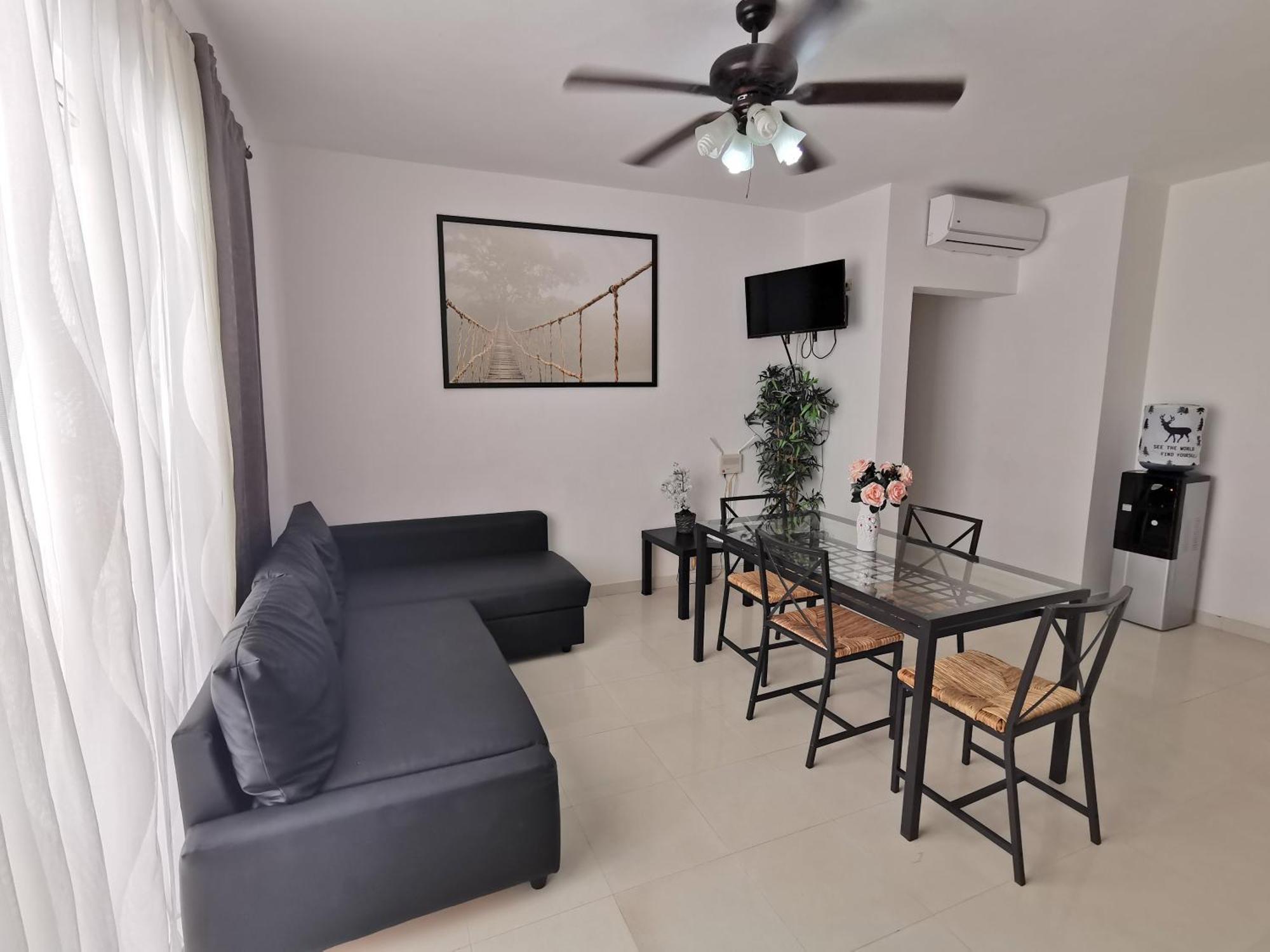 Deluxe Corales & - Price For Vacation Hotel