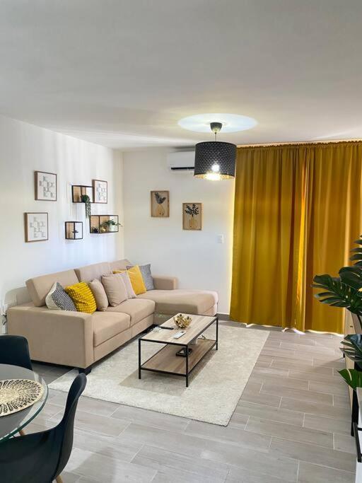 Centrico Apto De 3 En Jardines Apartment