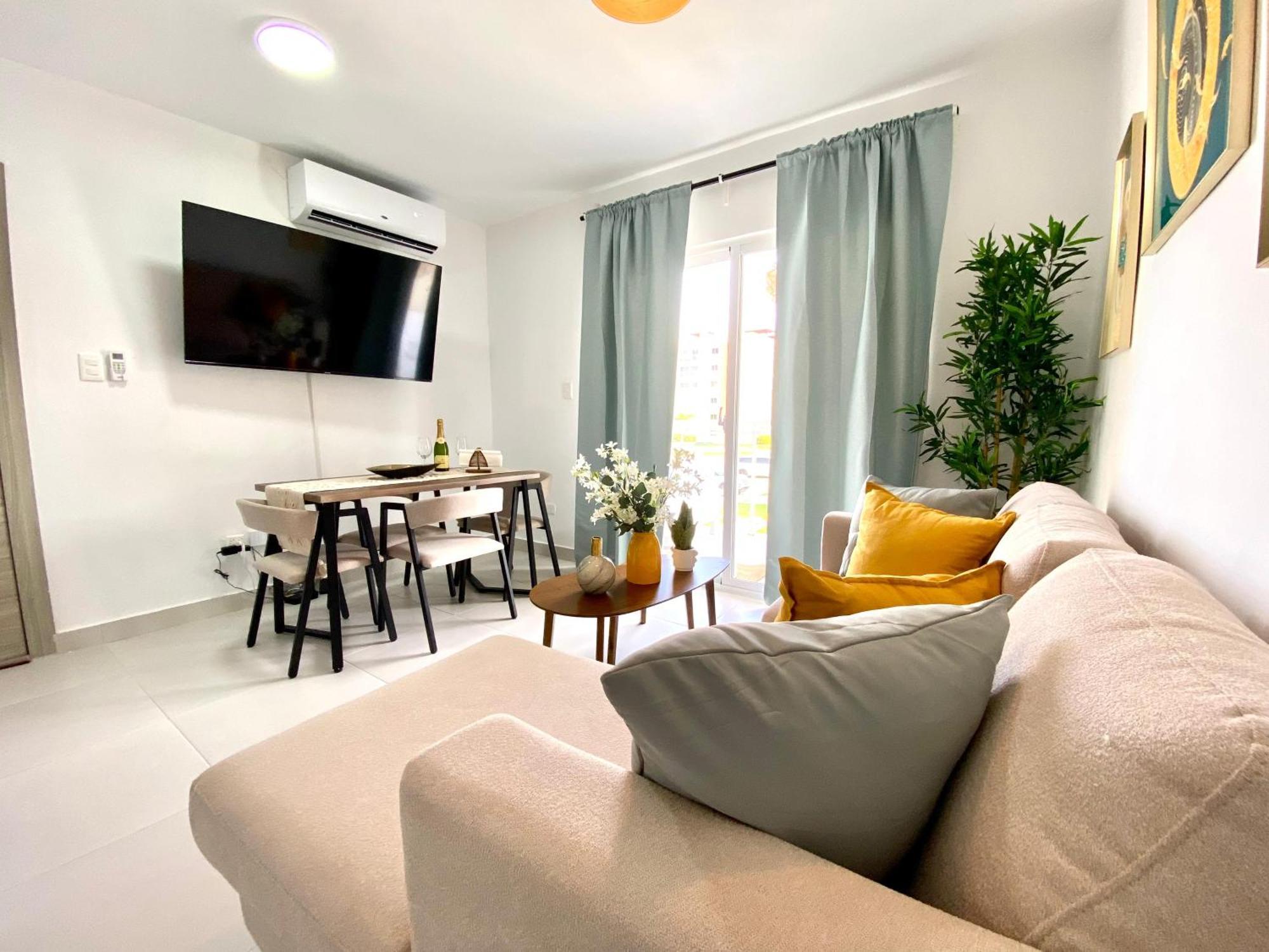 Apartment Tropical Dream, 2 Hab, 2 Banos, Terraza, Piscina, Wifi De Alta Velocidad Gratis *