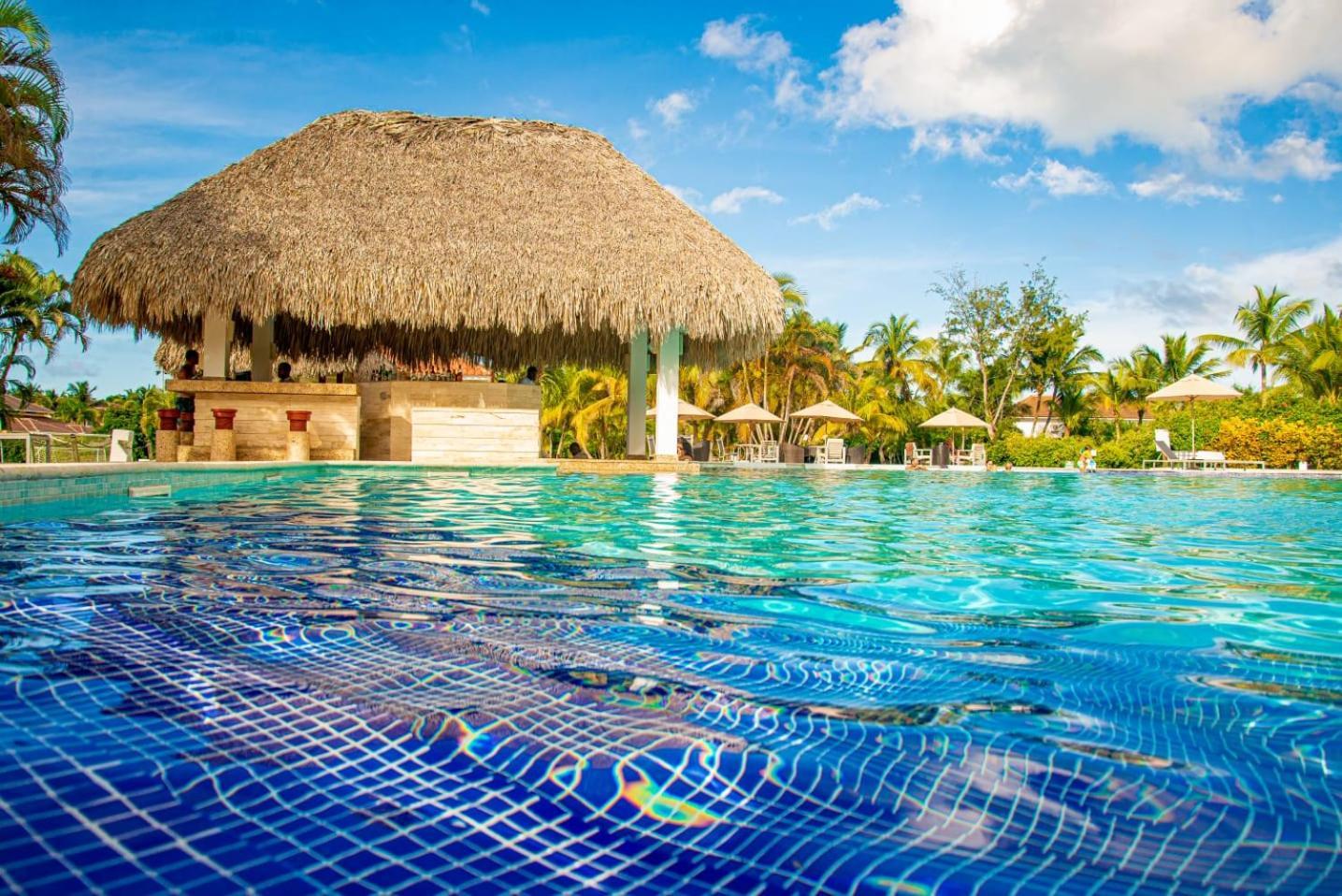 Beautiful 2-bedroom In Cocotal With Amazing Views And Pools Apartamento