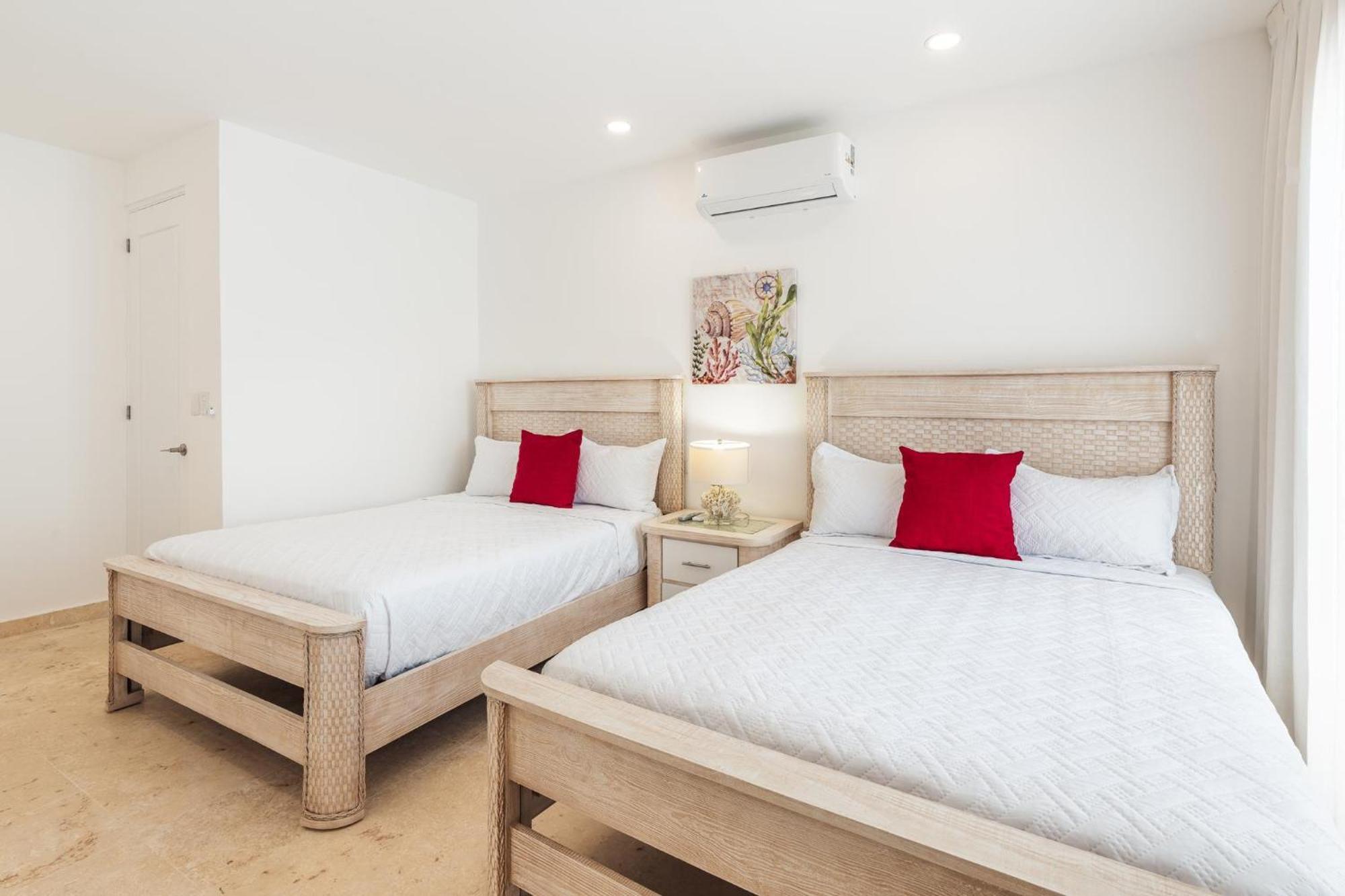 Bungallow With 3br Pool And Bbq In Village Casa de férias