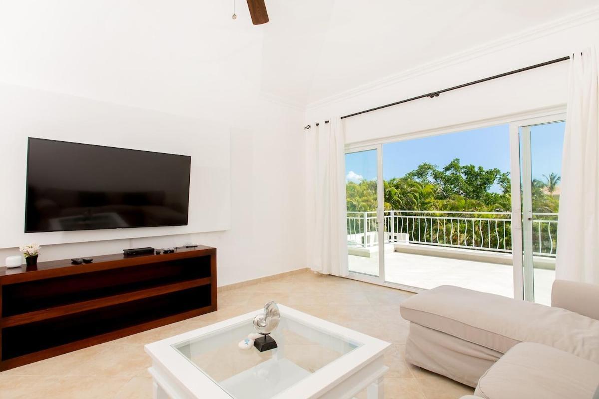 Villa Stunning 4 Bedroom Luxury *