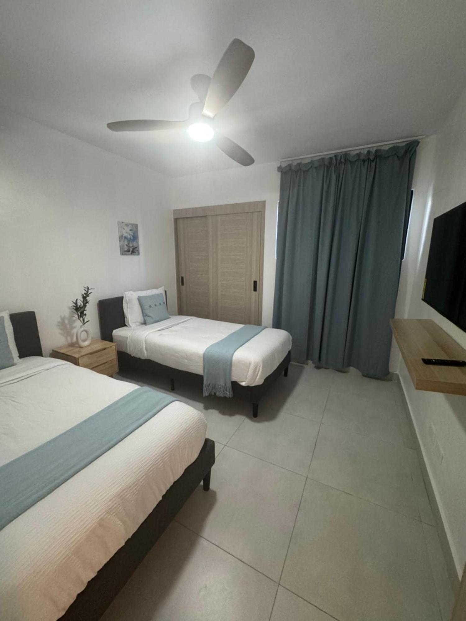 3br Oasis Downtown With Private Jacuzzi *