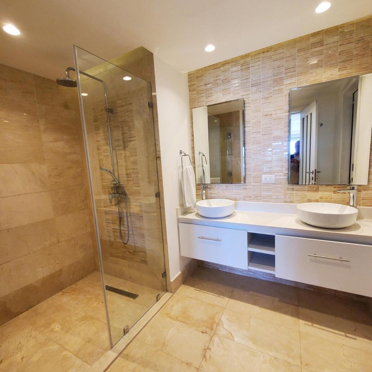 Apartment Large And Spacious 1 Bedroom Beachfront In Cap Cana, Punta Cana