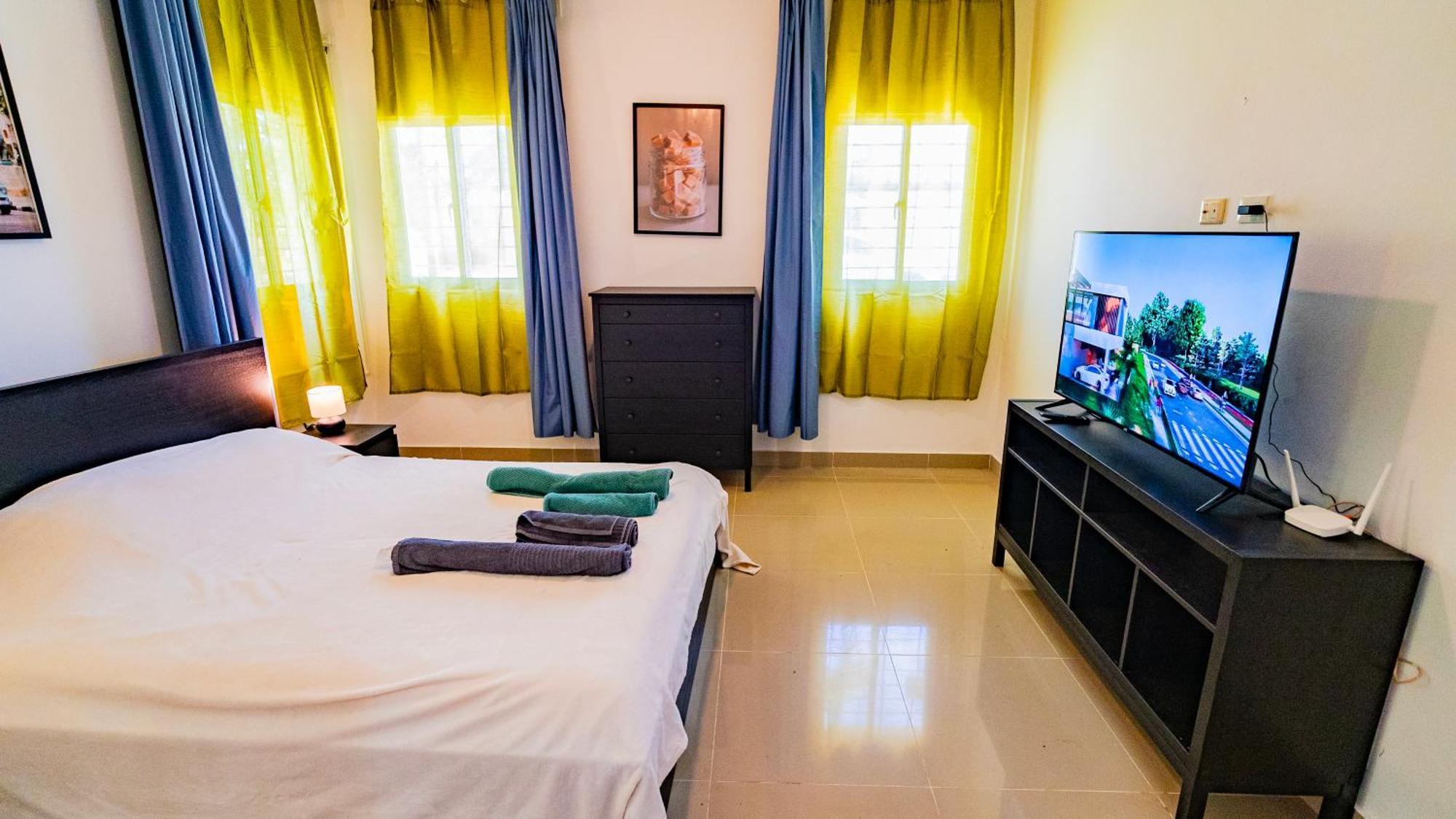 Caribbean Tropical - Free Electricity Included Villa
