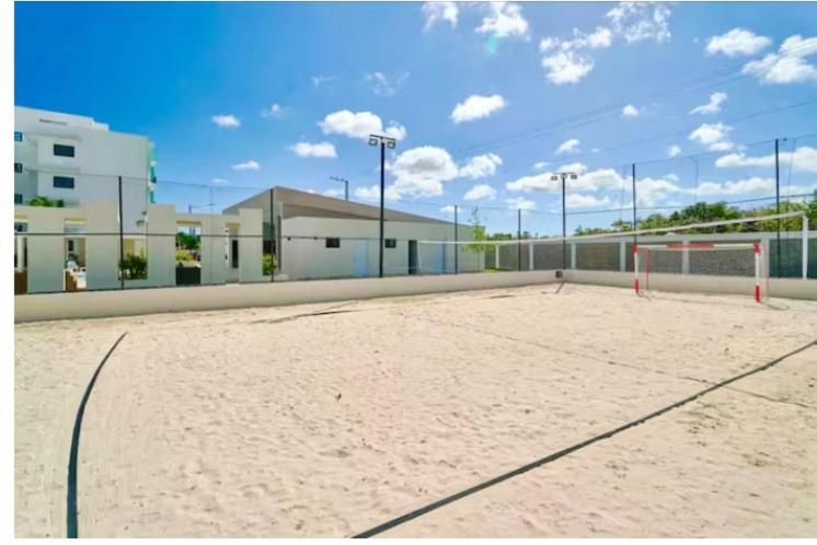 Apartment Luxury Apartment, Pool, Close To The