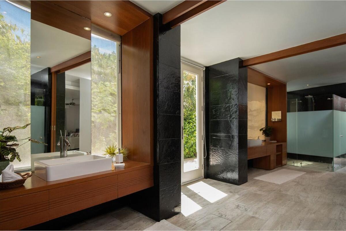 Villa Sambarela Luxury