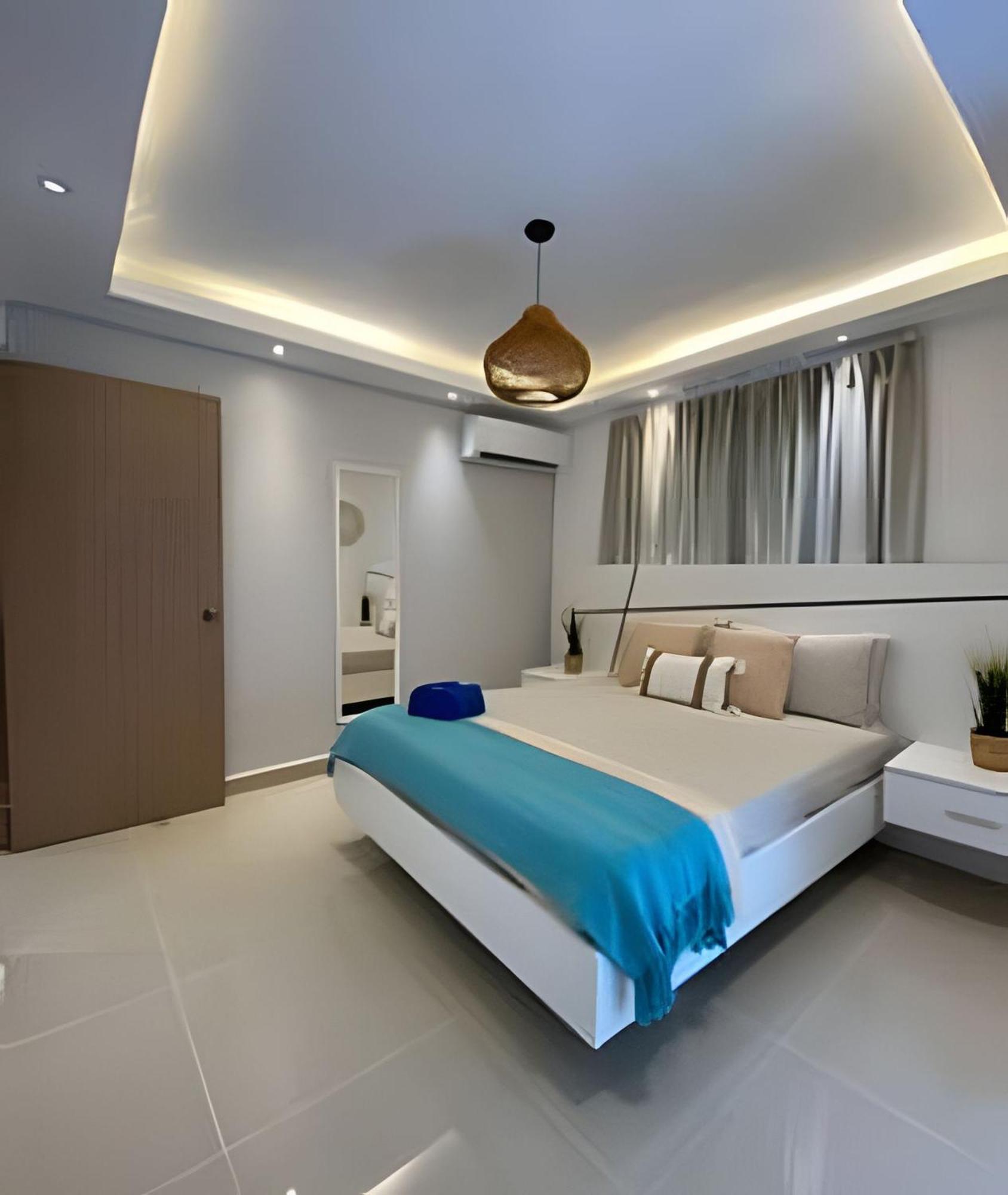 Apartment Modern Retreat In *
