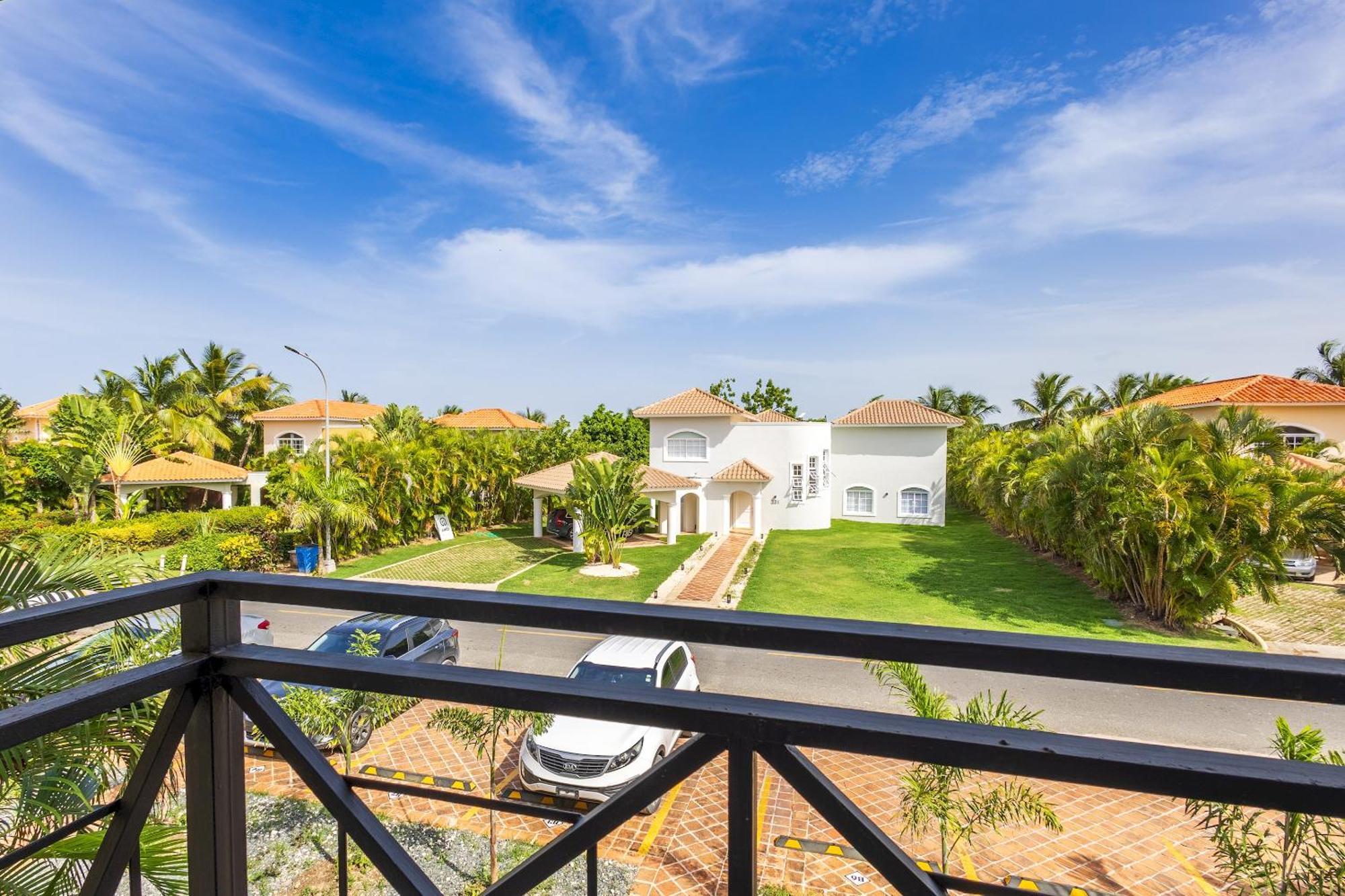 Private & Luxury Cocotal In Gated & Secured Community Apartment *