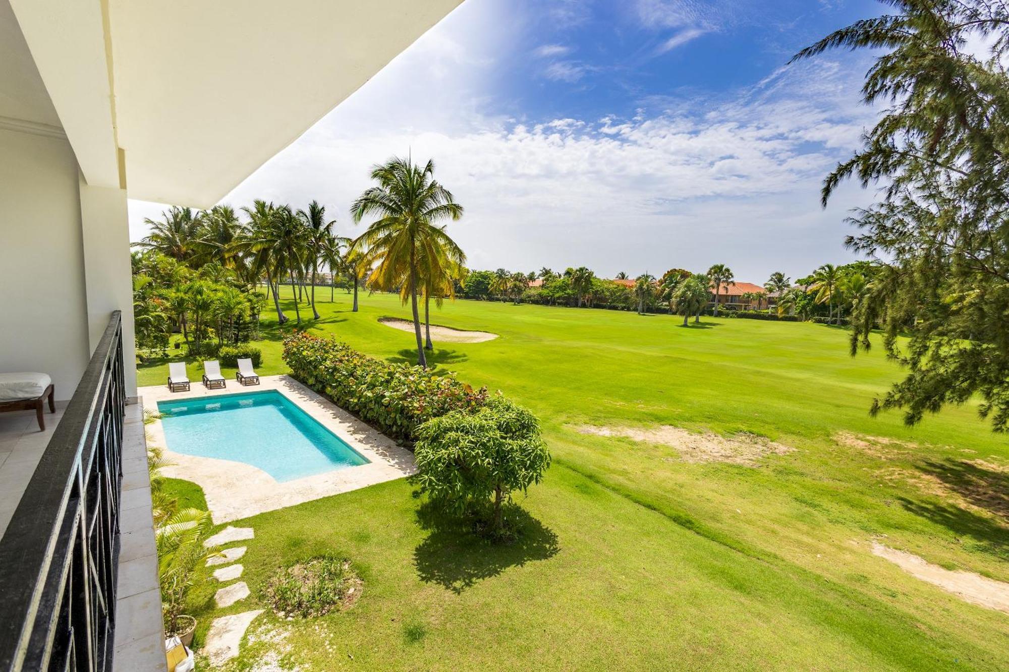 Private & Luxury Cocotal In Gated & Secured Community Apartment Punta Cana