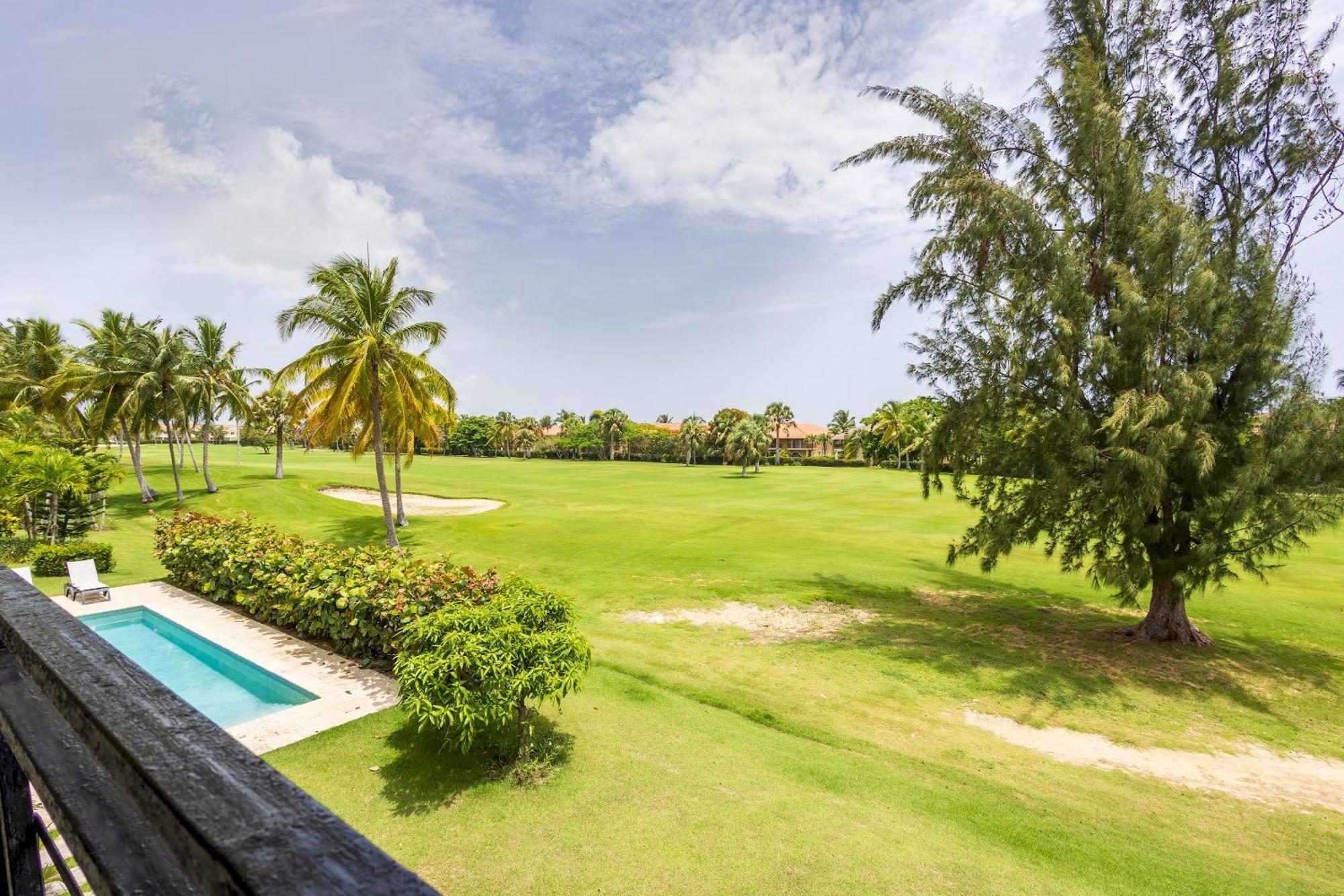 Private & Luxury Cocotal In Gated & Secured Community Apartment *