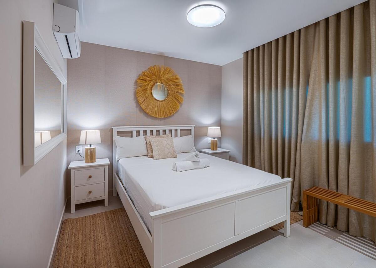 Apartment Luxurious 2br 2ba 3 Min From The