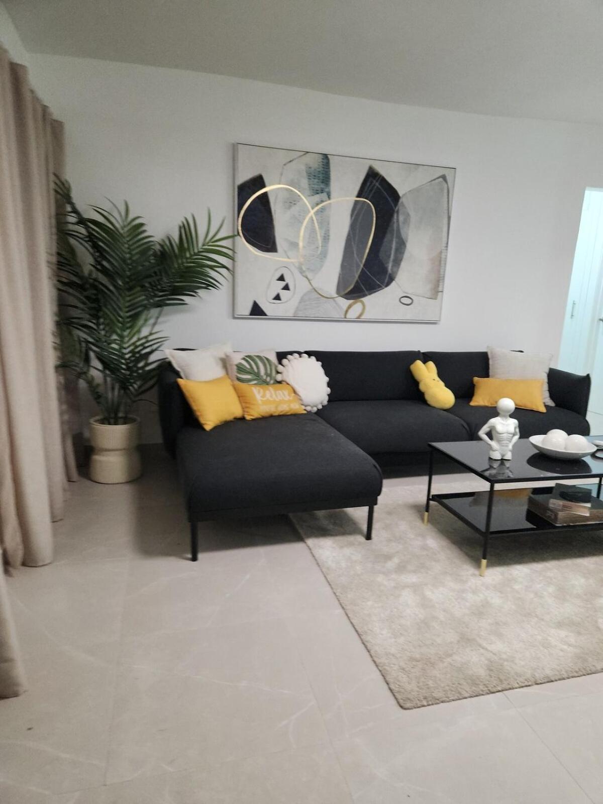 Apartment Modern Very Close To Downtown *