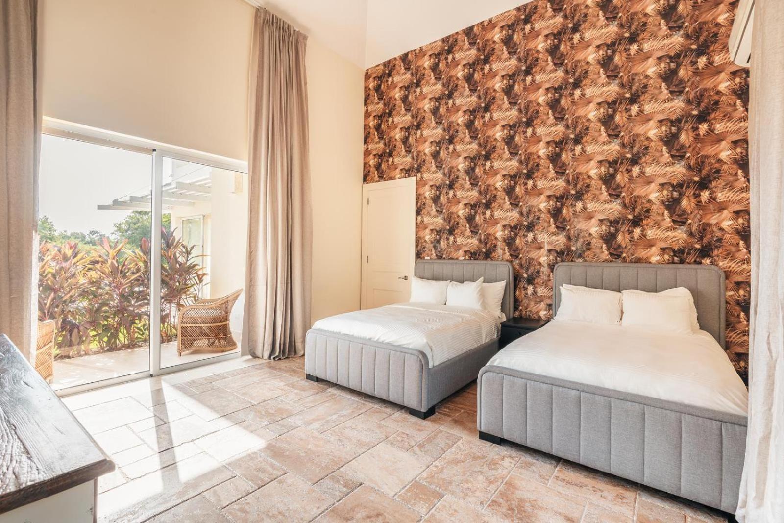 Wonderful 4br With Maid At Villa
