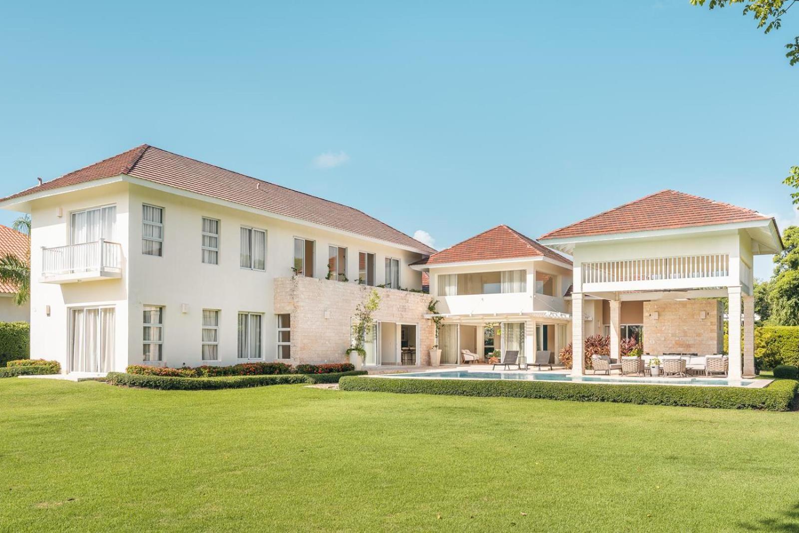 Wonderful 4br With Maid At Villa *