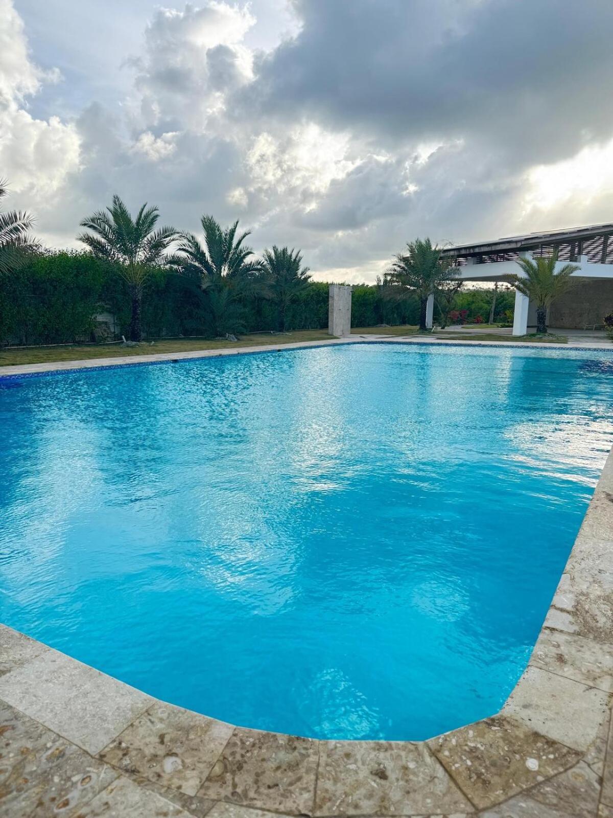 Tropical Bliss Punta Cana-10mns Walk To The Apartment