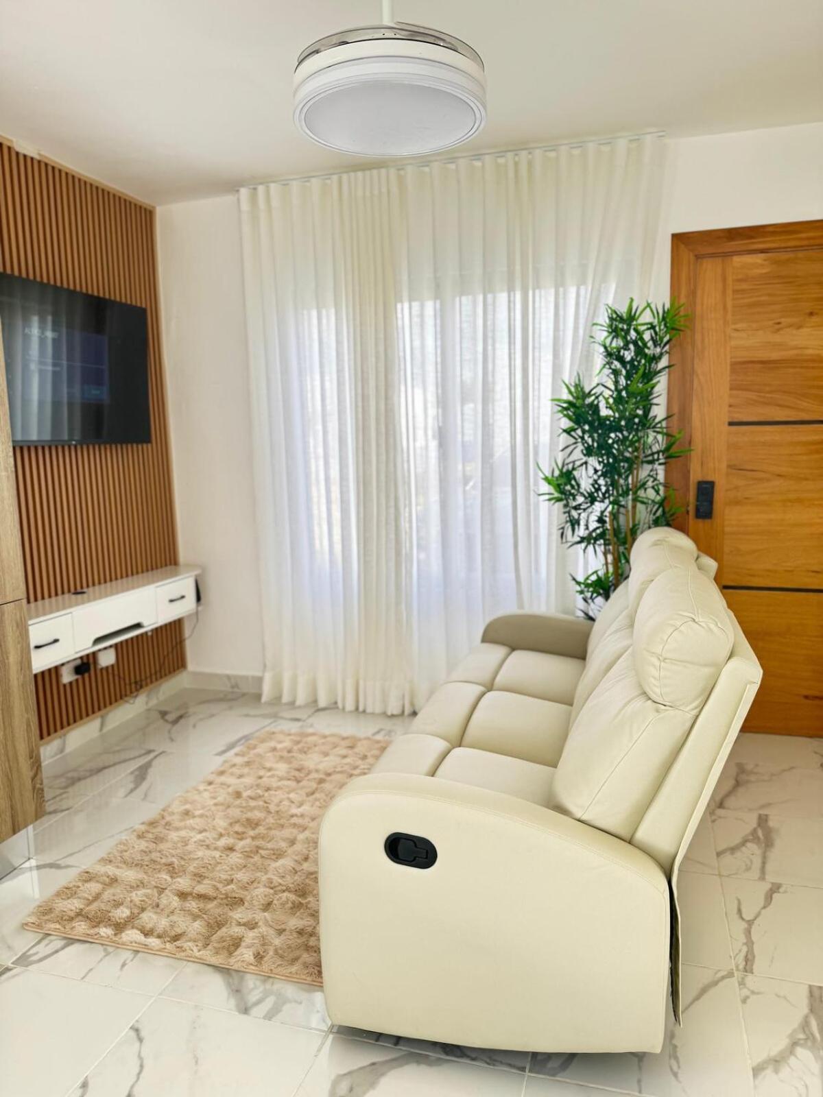 Tropical Bliss Punta Cana-10mns Walk To The Apartment Punta Cana