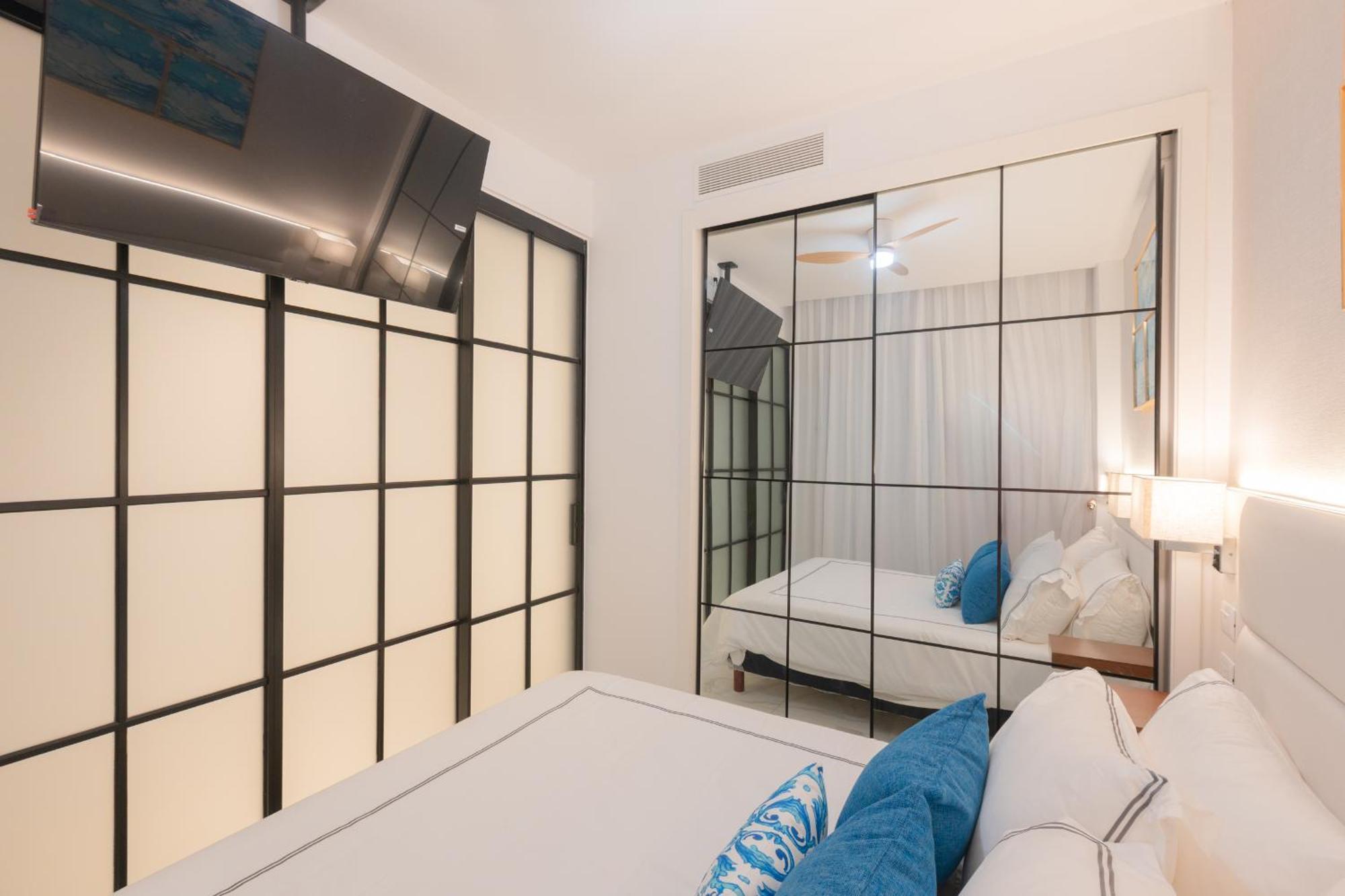 Apartment Brand New Caribbean Getaway At Canarock! *