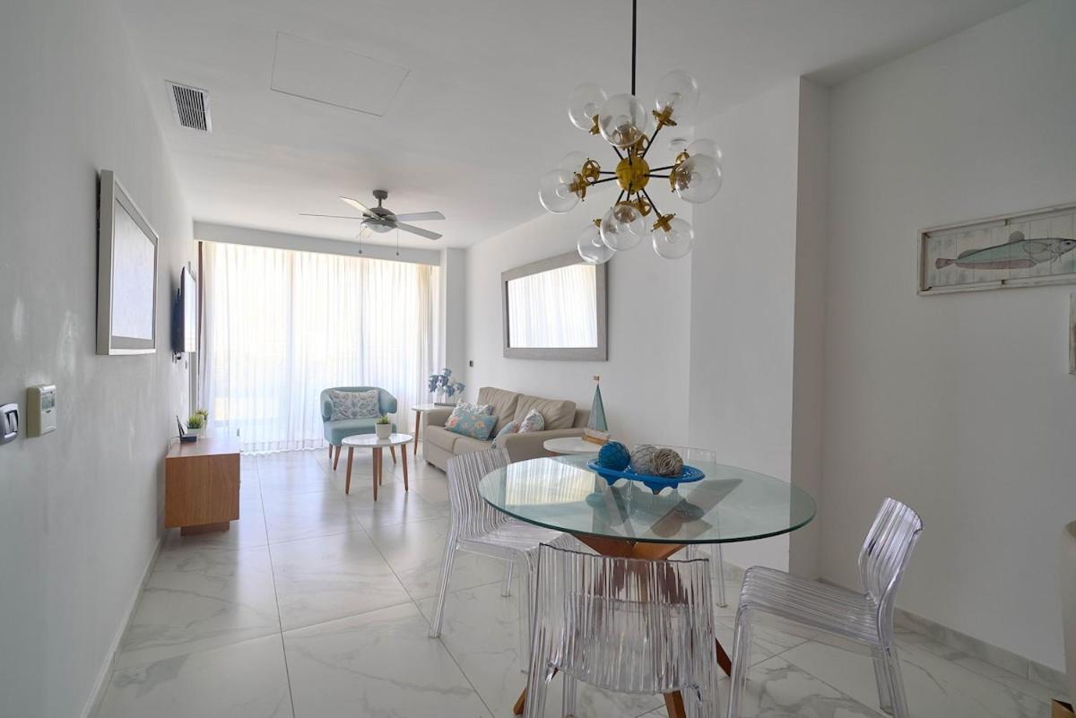 Luxury With Beach, Golf, Pool, Casino And Apartment *