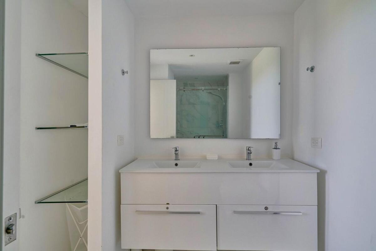 Apartment Luxury With Beach, Golf, Pool, Casino And