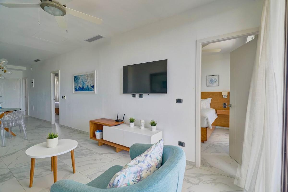 Apartment Luxury With Beach, Golf, Pool, Casino And *