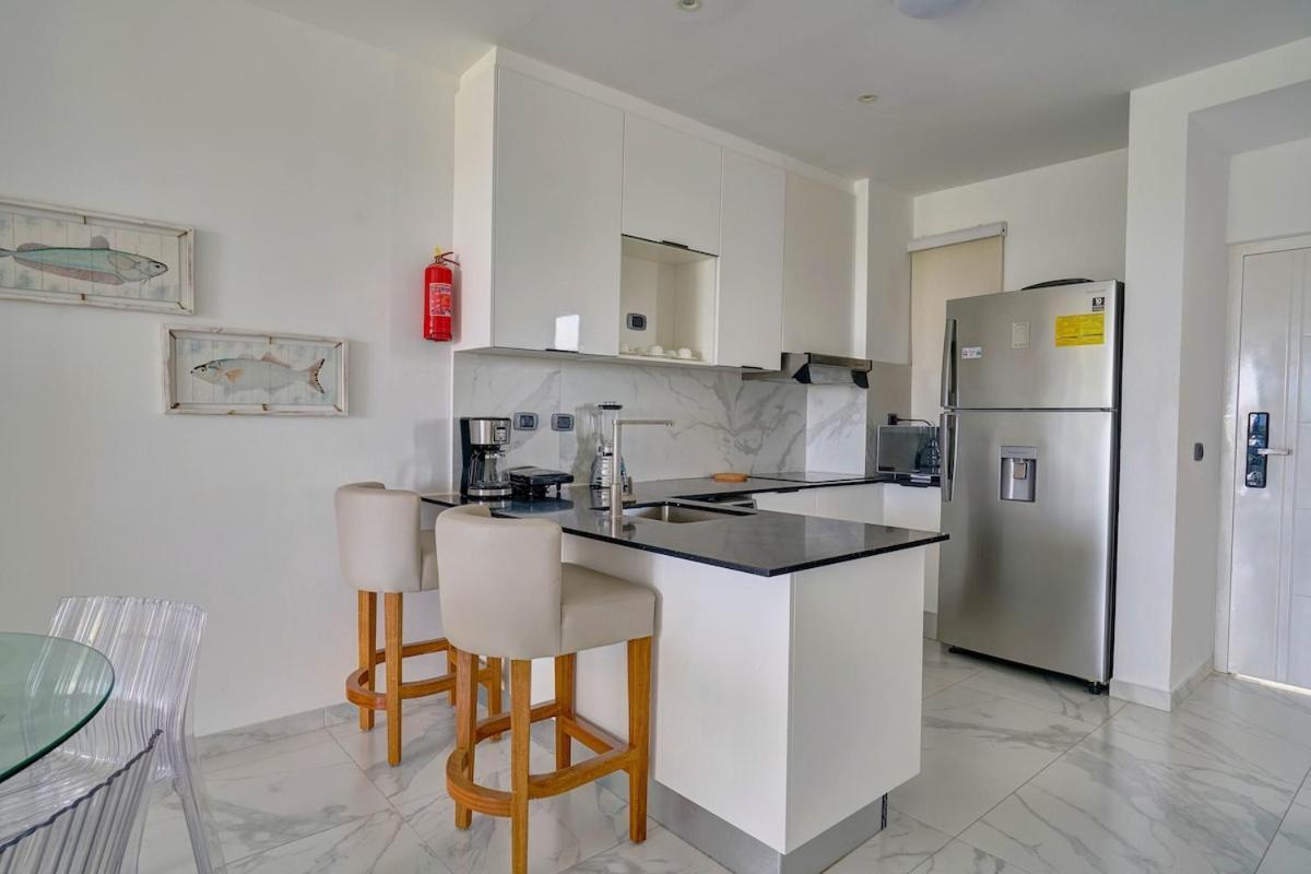 Luxury With Beach, Golf, Pool, Casino And Apartment *
