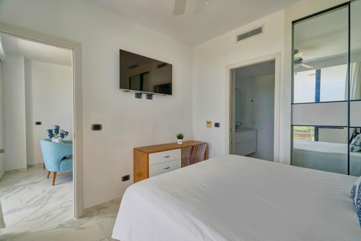 Luxury With Beach, Golf, Pool, Casino And Apartment
