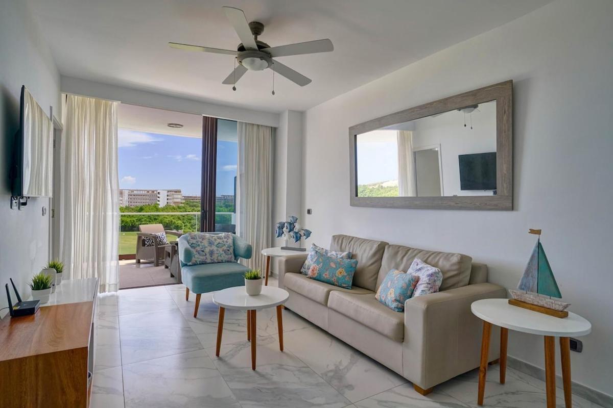 Luxury With Beach, Golf, Pool, Casino And Apartment