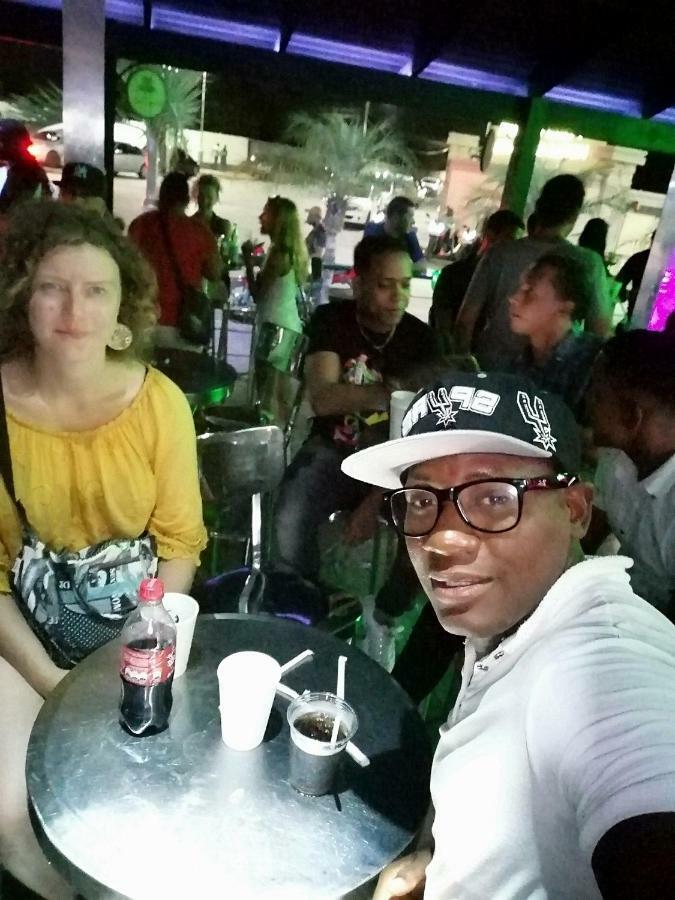 Acomodação com café da manhã  Rolando Share *
