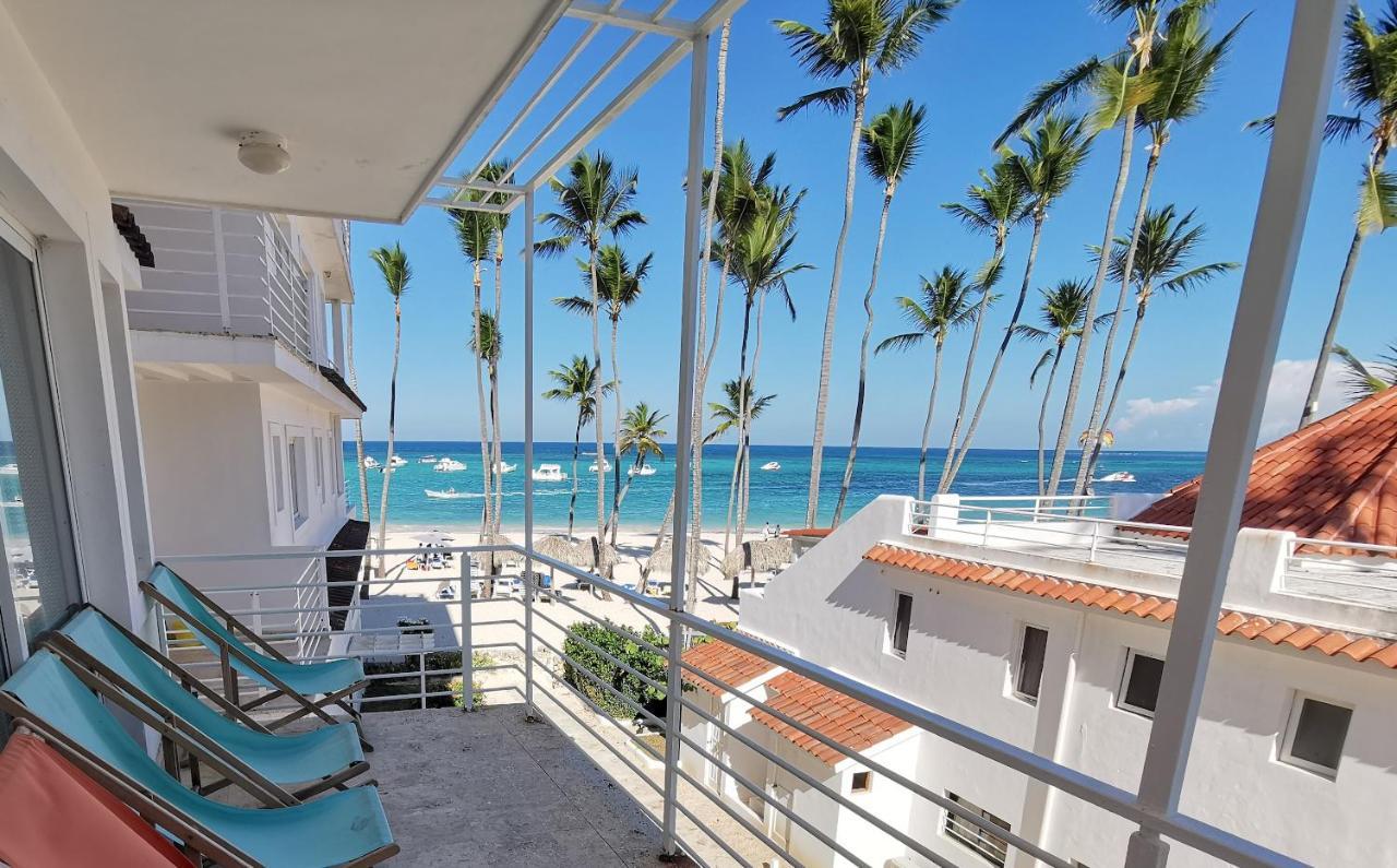 Beach Caribbean White Sand & Ocean * Punta Cana