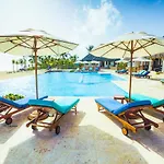 Cana Rock Condos Infinity Pool & Beach Club