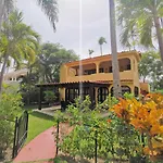Beach Villa With Bbq & Wifi Access To Swimming Pool - Playa Los Corales