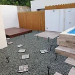 Maison Chaleureuse Avec Jacuzzi !