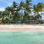 Suite Just Over The Beach-Adults Only