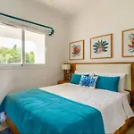 Apartamento de Lujo Cana Rock Condos A-108