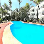 Vacation Relax Studios Bavaro Beach Pool Wifi Parking