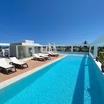Caribbean Dream Suites Playa Los Corales - Pool Beach Club & Spa