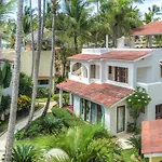Aventura Village Los Corales Beach And Spa