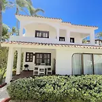 Los Corales Villas & Apartments Spa Beach Club Wifi