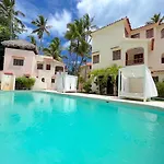 Los Corales Beautiful Beach Villas And Spa