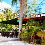 Tropicana Suites Deluxe Beach Club & Pool - Playa Los Corales